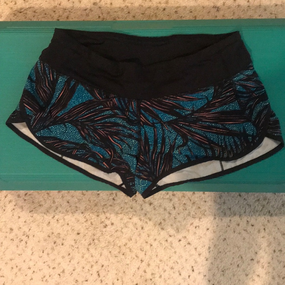Lulu shorts size 6